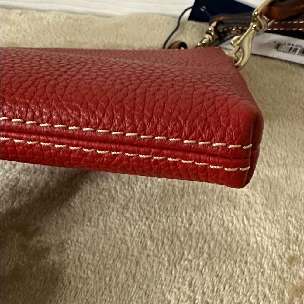 Dooney & Bourke Pebble Leather East/West Convertible Wristlet Crossbody Red NWT - Picture 11 of 13